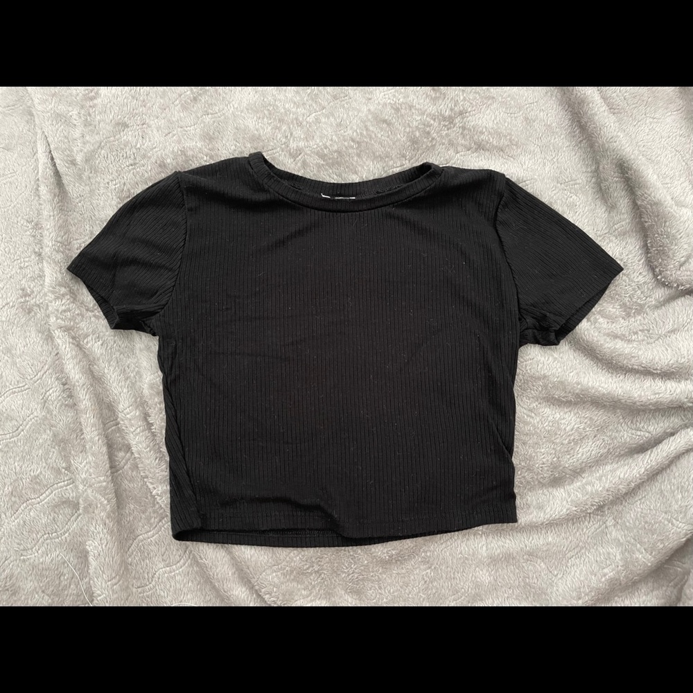 Garage Fitted Crop Top